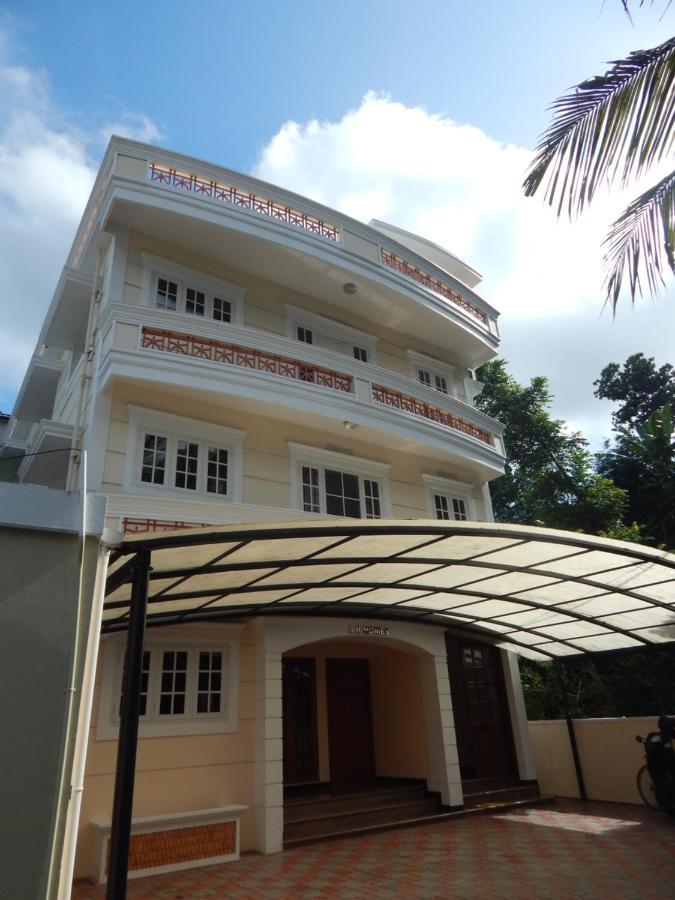 Royal Homes Kochi Bagian luar foto